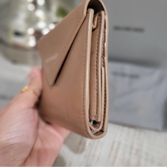 Balenciaga Compact Wallet - Picture 5 of 9